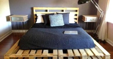 Сборка двухспальной кровати из поддонов (паллетов)